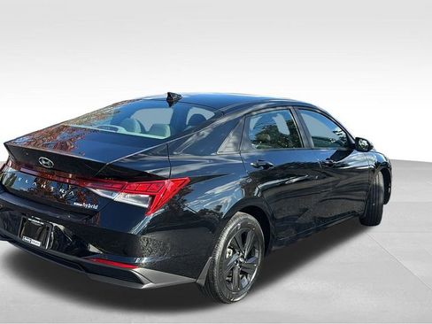 Used 2022 Hyundai Elantra Blue image 7