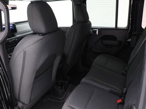 Used 2024 Jeep Wrangler Willys image 12
