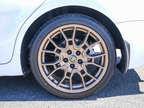 Used 2024 Toyota Camry SE w/ Convenience Package FWD image 11