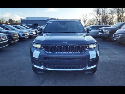 New 2024 Jeep Grand Cherokee L Limited image 2