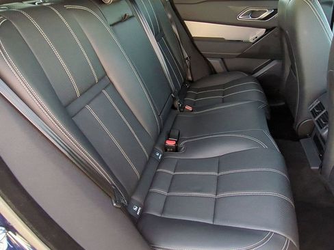 Used 2022 Land Rover Range Rover Velar R-Dynamic S image 22