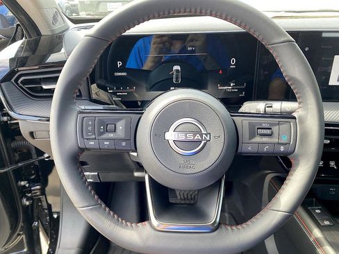 New 2025 Nissan Kicks SR w/ Interior Electronics Package image 8