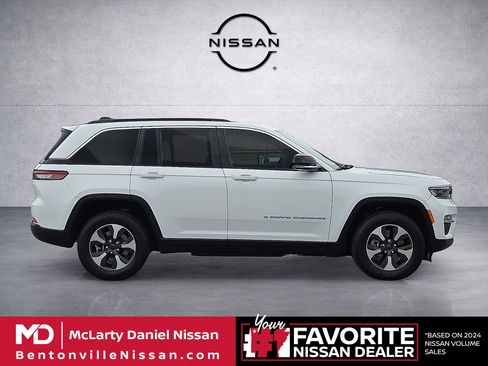 Used 2024 Jeep Grand Cherokee Limited 4xe AWD/4WD image 6