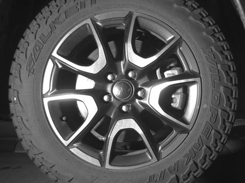 Used 2025 Jeep Compass Trailhawk image 13