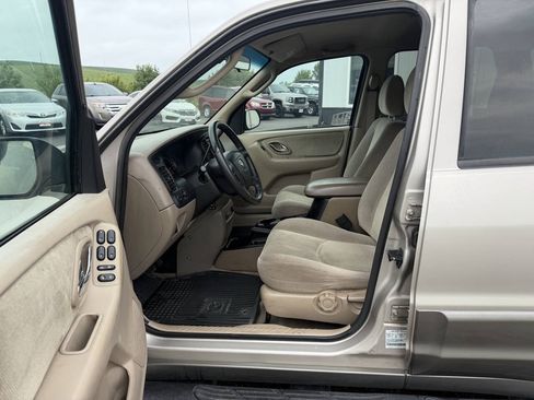 Used 2002 MAZDA Tribute LX AWD/4WD image 10