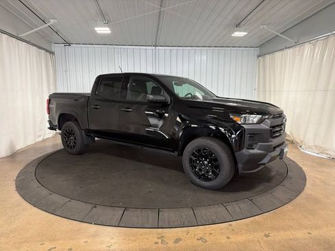 Certified 2026 Chevrolet Colorado W/T w/ WT Custom Package AWD/4WD image 11