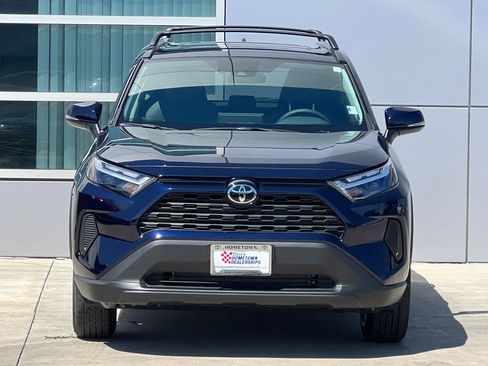 Used 2025 Toyota RAV4 XLE w/ Convenience Package AWD/4WD image 6