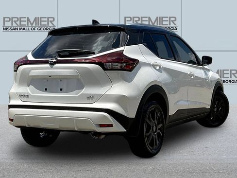 Certified 2024 Nissan Kicks SV FWD image 7