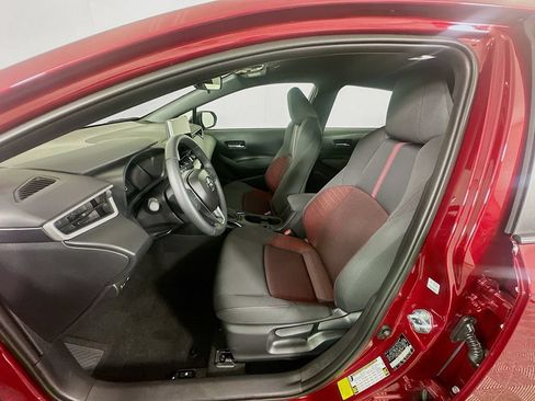 Used 2026 Toyota Corolla SE w/ SE Package FWD image 21