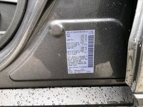 Used 2019 Nissan Rogue SL w/ Premium Package image 31