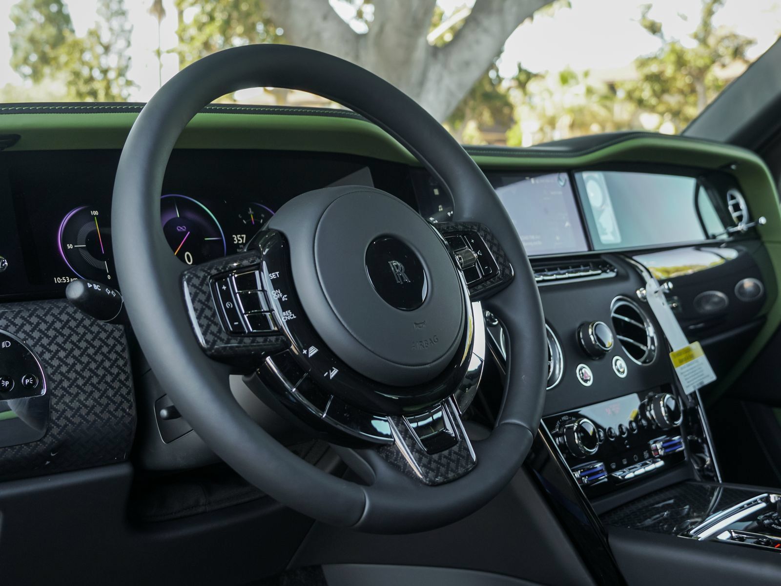 New 2027 Rolls-Royce Cullinan Black Badge AWD/4WD image 17