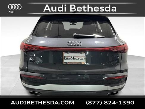 Certified 2025 Audi Q5 Premium AWD/4WD image 6