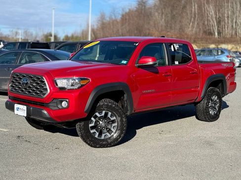 Used 2022 Toyota Tacoma TRD Off-Road image 1
