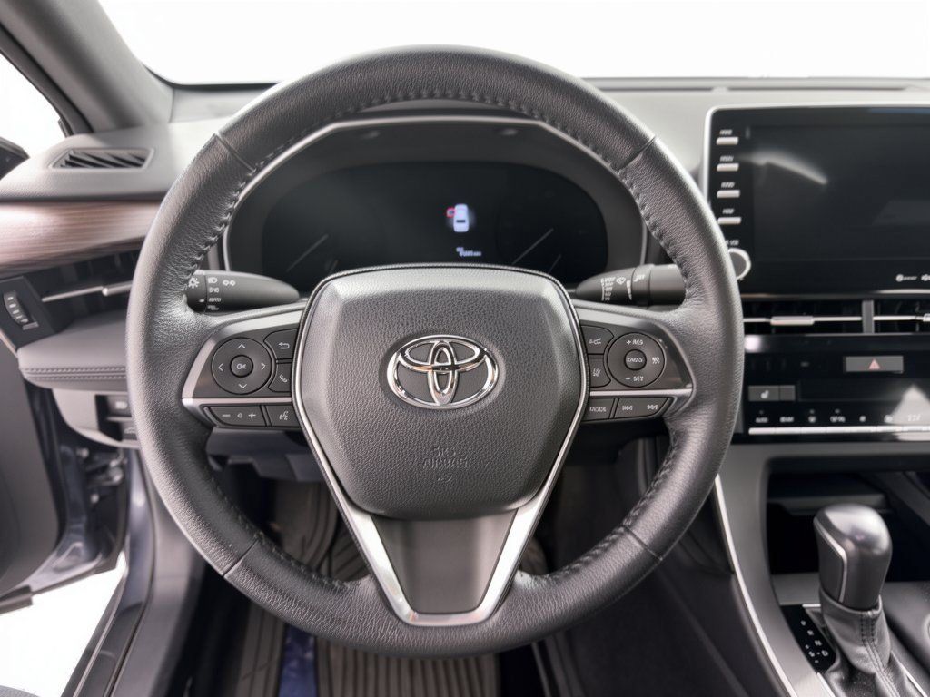 Used 2022 Toyota Avalon XLE FWD image 10