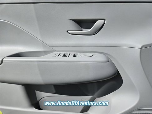 Used 2025 Hyundai Kona SEL image 21