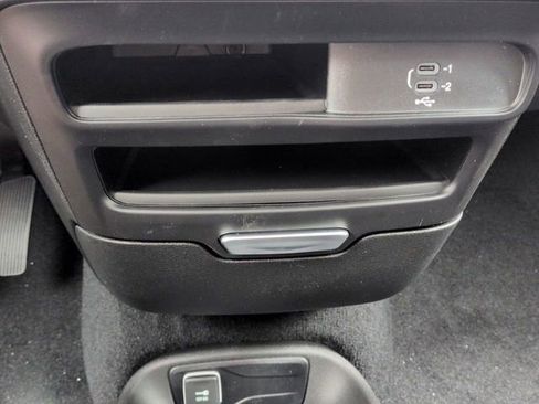 New 2027 Chrysler Pacifica Select FWD image 22