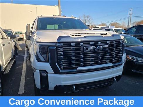 Used 2024 GMC Sierra 3500 Denali Ultimate image 11