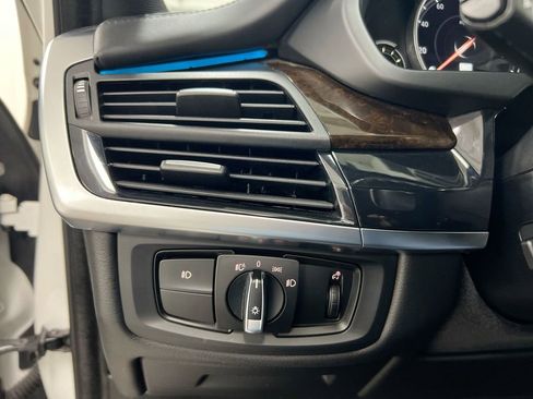 Used 2018 BMW X5 xDrive50i image 18