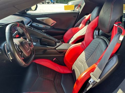 Used 2022 Chevrolet Corvette Stingray Premium Cpe w/ Z51 Performance Package RWD image 30