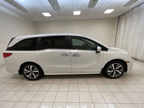 Certified 2023 Honda Odyssey Touring image 29