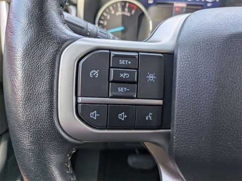 Used 2023 Ford Expedition XLT image 21