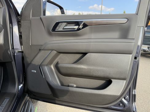 New 2026 Chevrolet Suburban LT w/ Comfort Package image 21