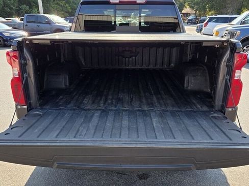Used 2023 Chevrolet Silverado 1500 LT AWD/4WD image 15