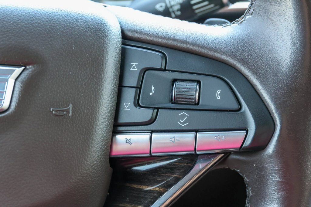 Used 2022 Cadillac Escalade Sport w/ Touring Package AWD/4WD image 38
