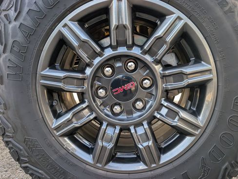 Used 2024 GMC Sierra 1500 AT4X AWD/4WD image 7