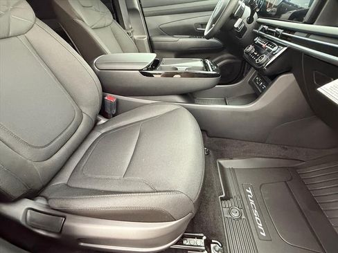 New 2026 Hyundai Tucson SEL FWD image 10