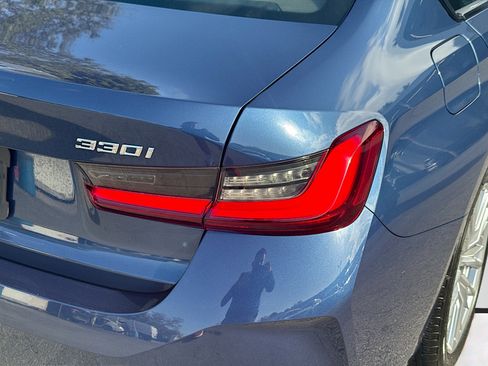 Used 2023 BMW 330i Sedan w/ Driving Assistance Package image 28