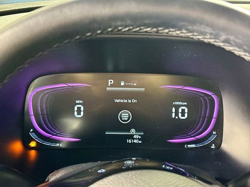 Certified 2025 Kia Soul EX image 15