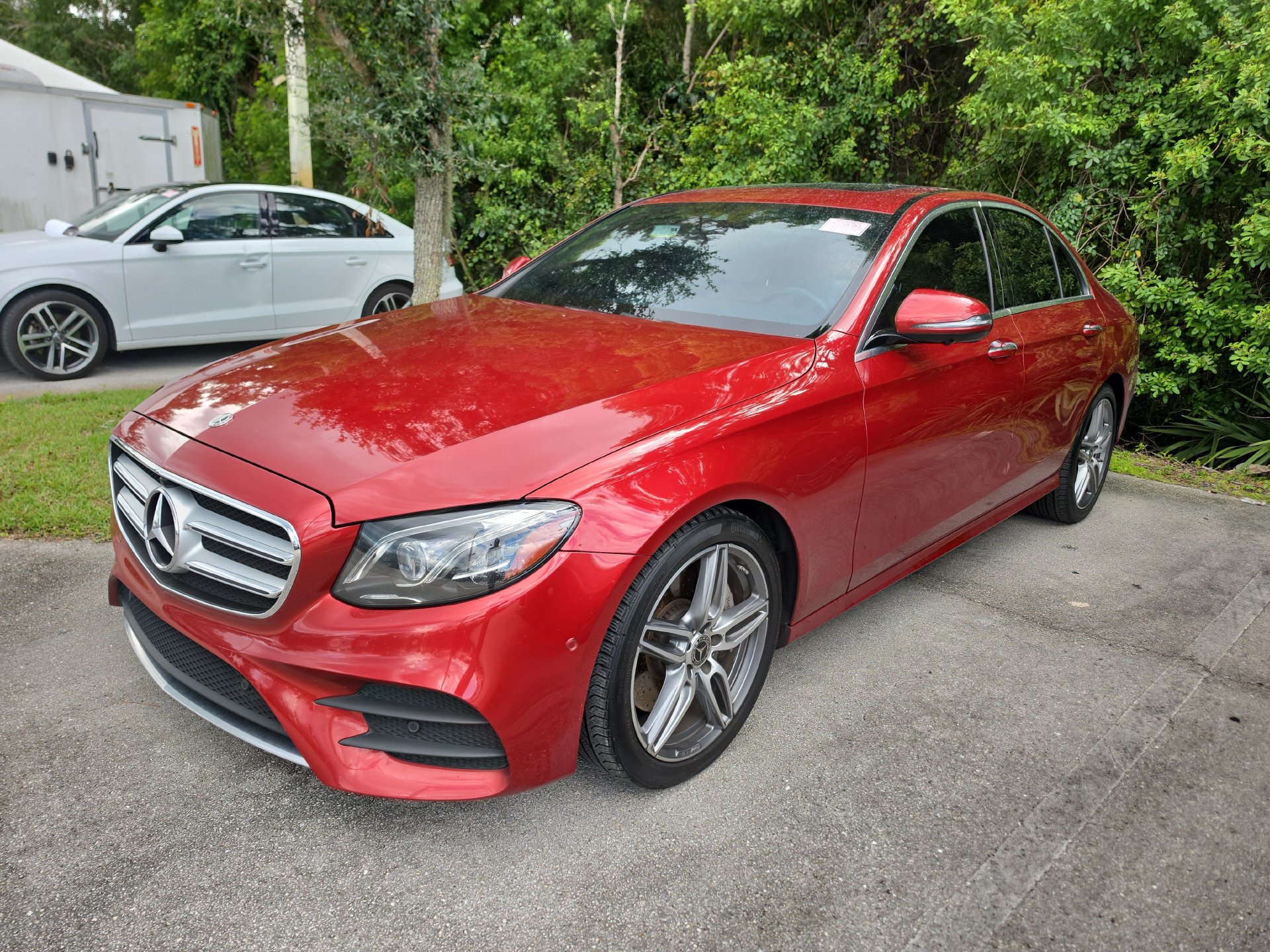 Used 2019 Mercedes-Benz E 300 w/ Parking Assistance Package image 3