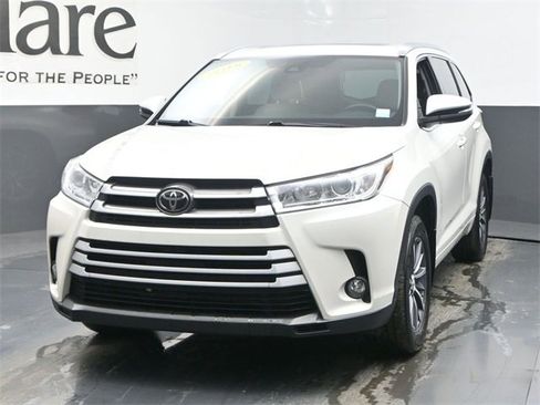 Used 2018 Toyota Highlander XLE image 7