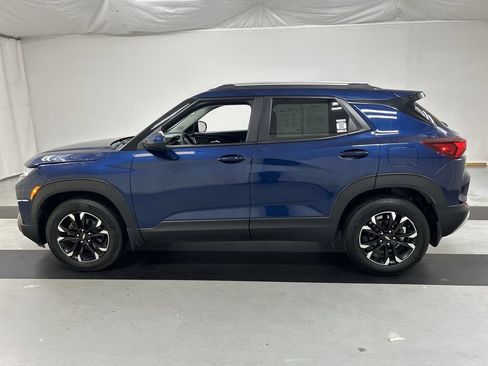 Used 2022 Chevrolet TrailBlazer LT w/ Confidence II Package FWD image 6