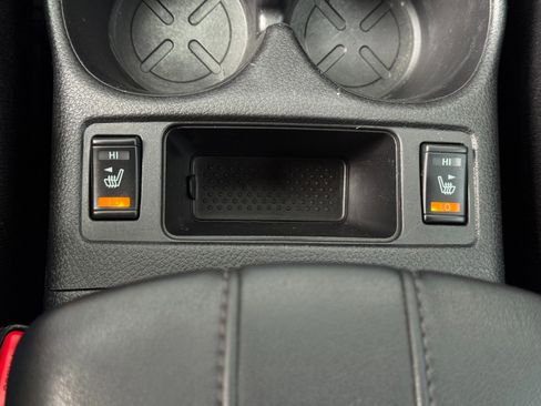 Used 2019 Nissan Rogue SV w/ Premium Package FWD image 31