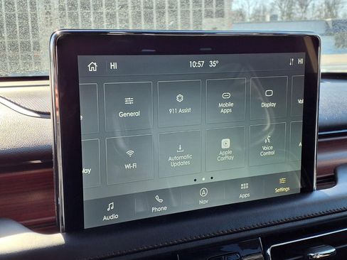 Used 2022 Lincoln Aviator Reserve w/ Equipment Group 201A image 9