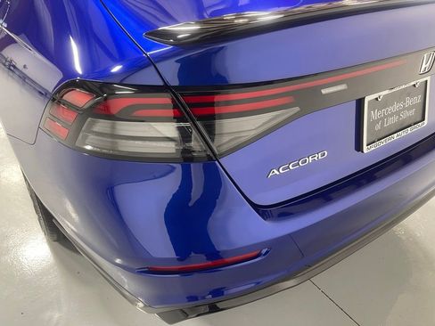 Used 2024 Honda Accord Sport image 13