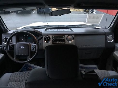 Used 2016 Ford F250 XLT image 25