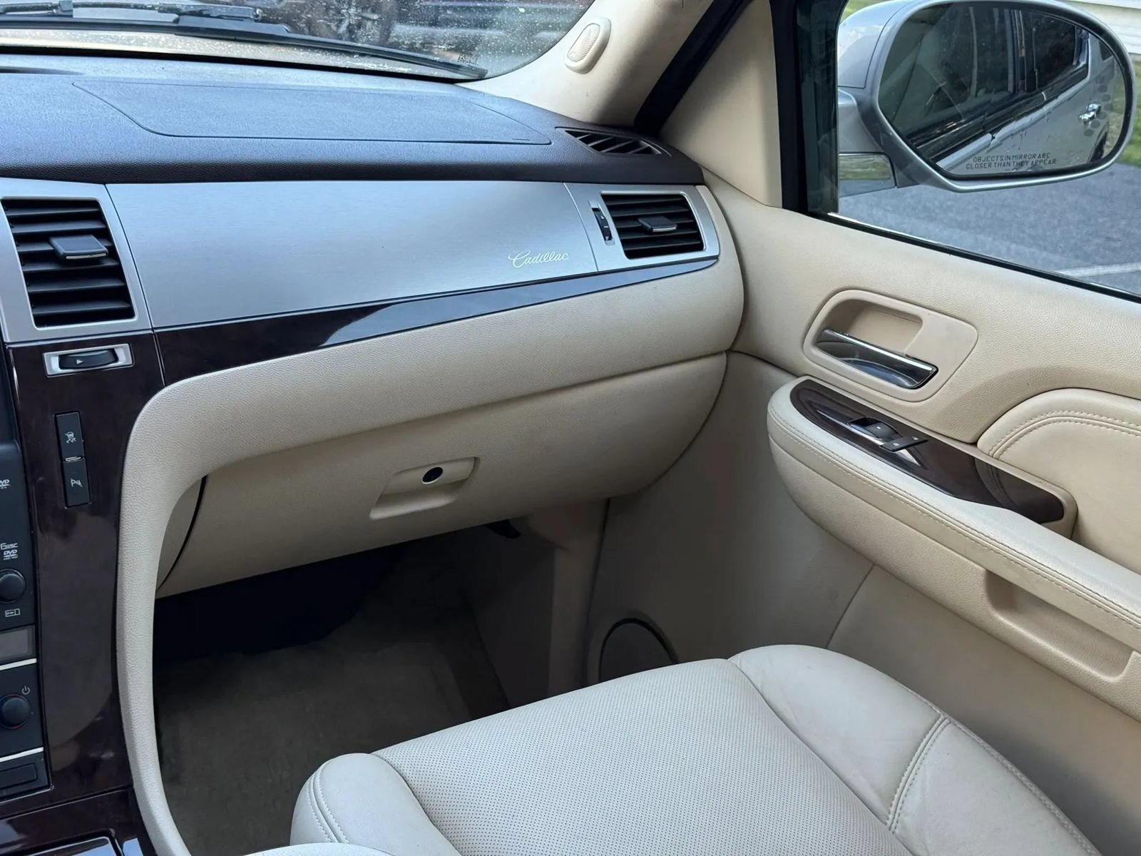 Used 2008 Cadillac Escalade AWD image 37