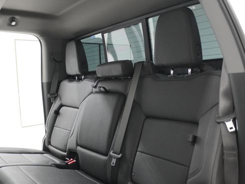 Used 2025 Chevrolet Silverado 1500 LT Trail Boss w/ Convenience Package II AWD/4WD image 31