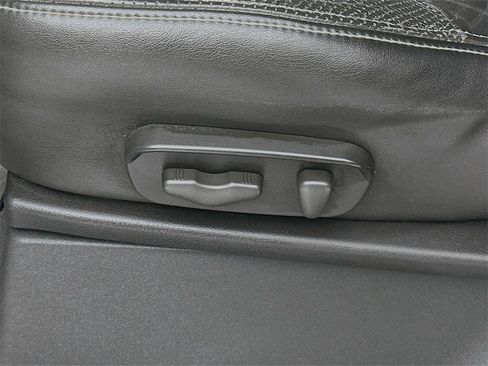 Used 2018 Nissan Frontier PRO-4X w/ Pro-4x Luxury Package image 22