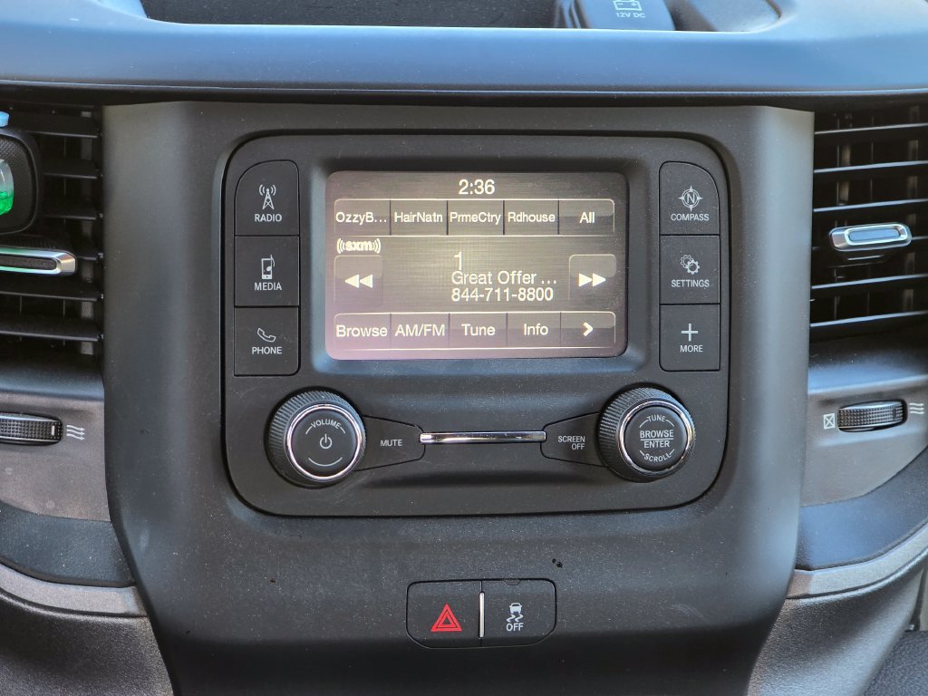 Used 2024 RAM 2500 Tradesman w/ Chrome Appearance Group AWD/4WD image 8