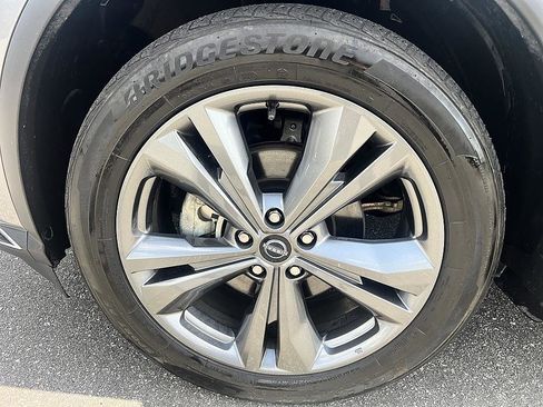 Certified 2023 Nissan Murano Platinum w/ Cargo Package AWD/4WD image 9