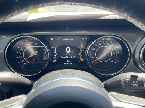 Used 2023 Jeep Wrangler Unlimited Sahara w/ Cold Weather Group AWD/4WD image 27