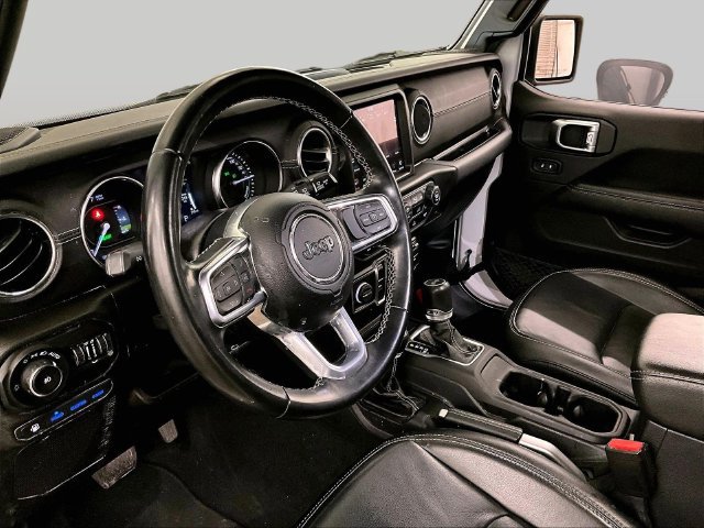 Used 2021 Jeep Wrangler Unlimited Sahara AWD/4WD image 12
