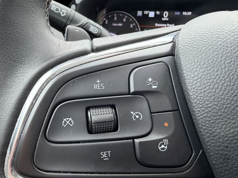 Used 2023 Buick Envision Avenir image 21