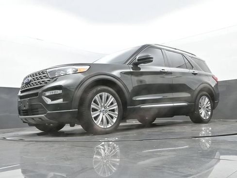 Used 2023 Ford Explorer Limited w/ Limited Technology Package RWD image 12