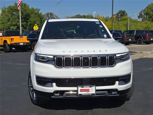 Used 2024 Jeep Wagoneer Series III w/ Premium Group I image 4