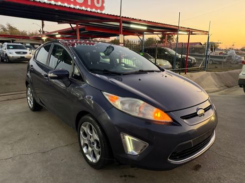 Used 2012 Ford Fiesta SES image 3